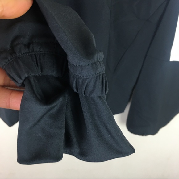 Core 10 by Reebok AM wind jacket with thumb holes - Picture 6 of 9